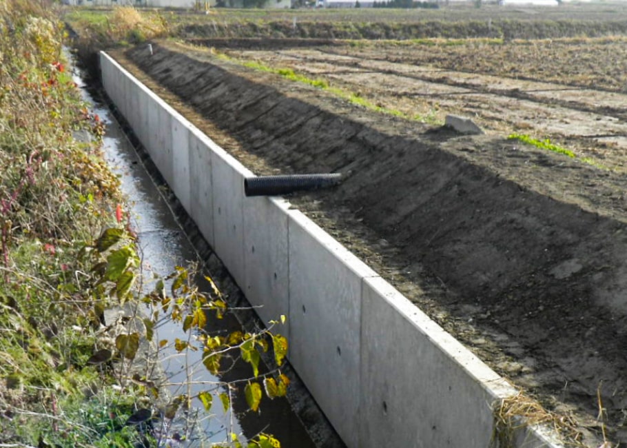 由仁町　三川中央通り排水路補修工事02
