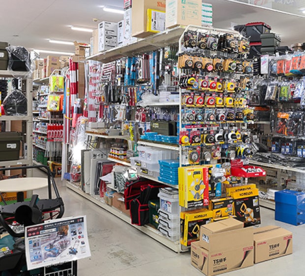 つむぎKANAMONO BASE